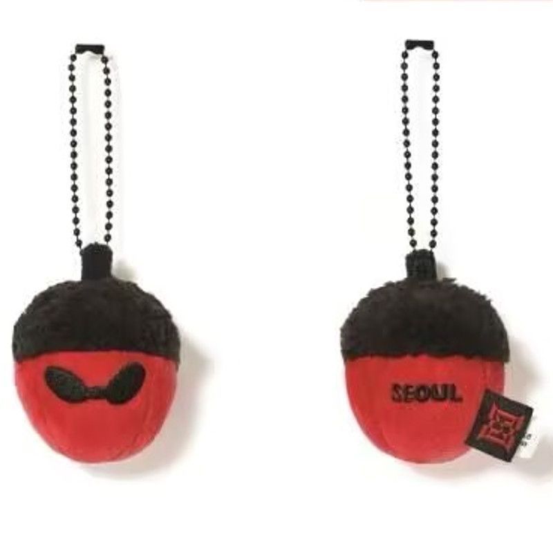 J HOPE HOPE ON THE STAGE KEYCHAIN